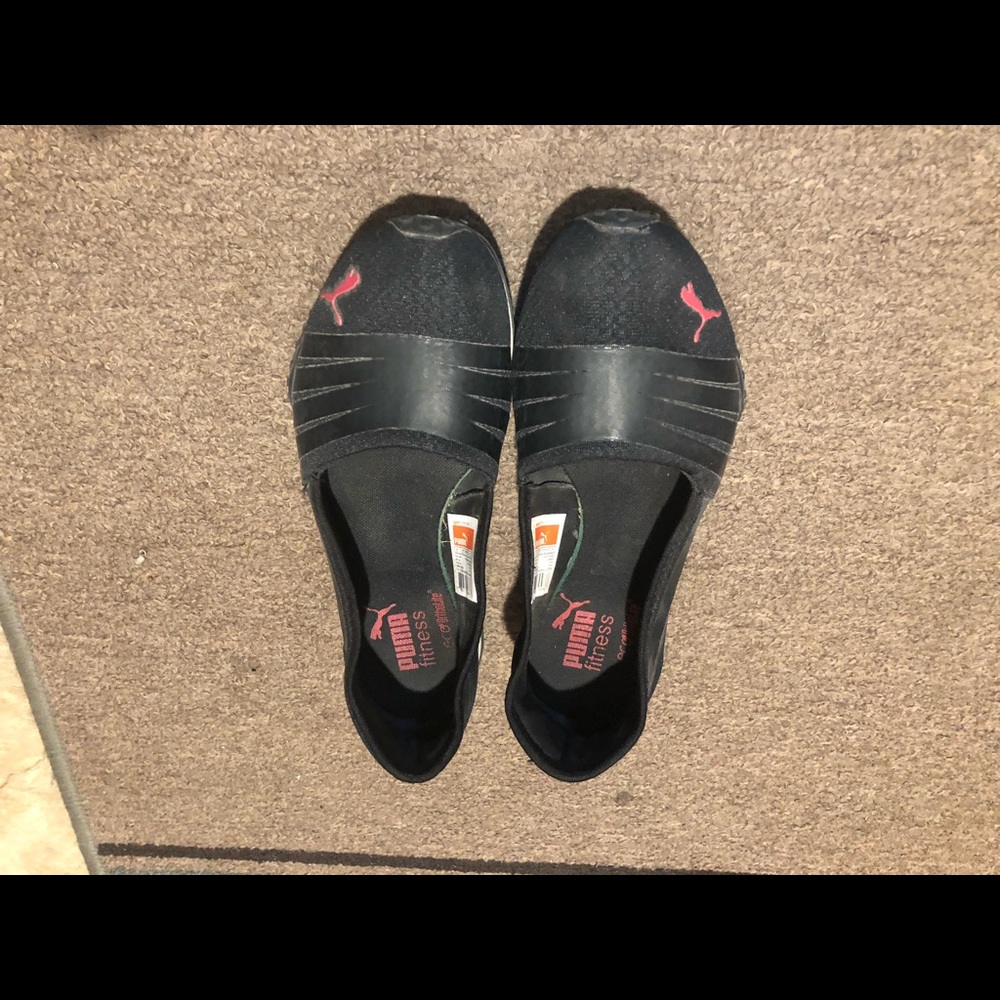 Puma slip on sneakers size 8